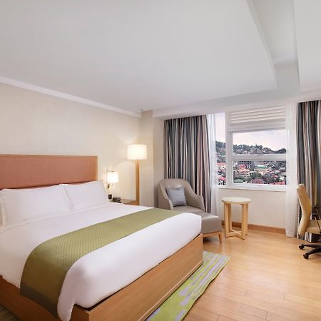 Holiday Inn Baguio City Centre, An Ihg Hotel Ngoại thất bức ảnh