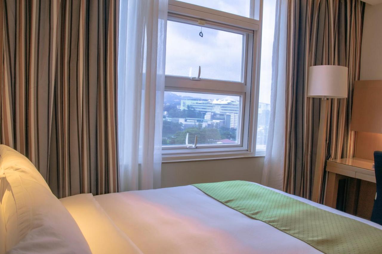 Holiday Inn Baguio City Centre, An Ihg Hotel Ngoại thất bức ảnh