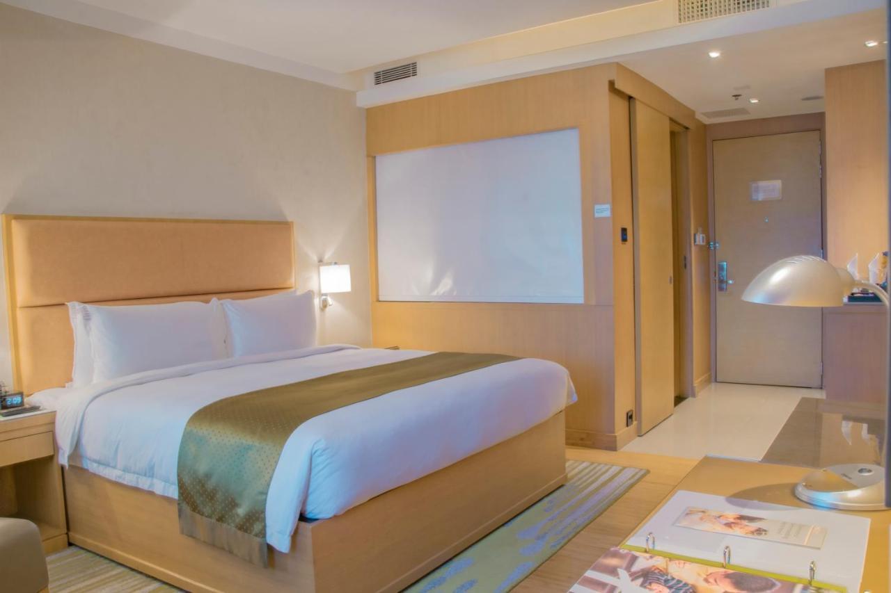 Holiday Inn Baguio City Centre, An Ihg Hotel Ngoại thất bức ảnh