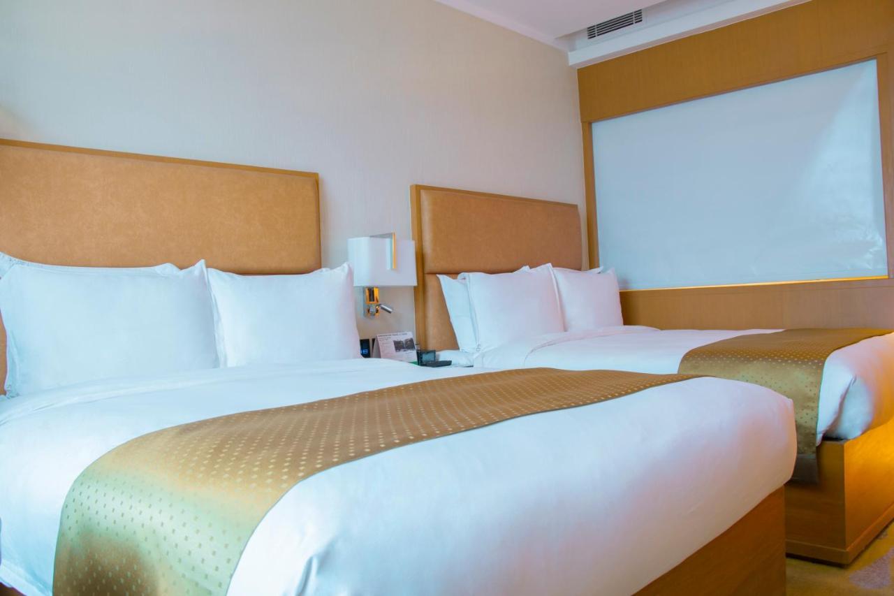 Holiday Inn Baguio City Centre, An Ihg Hotel Ngoại thất bức ảnh