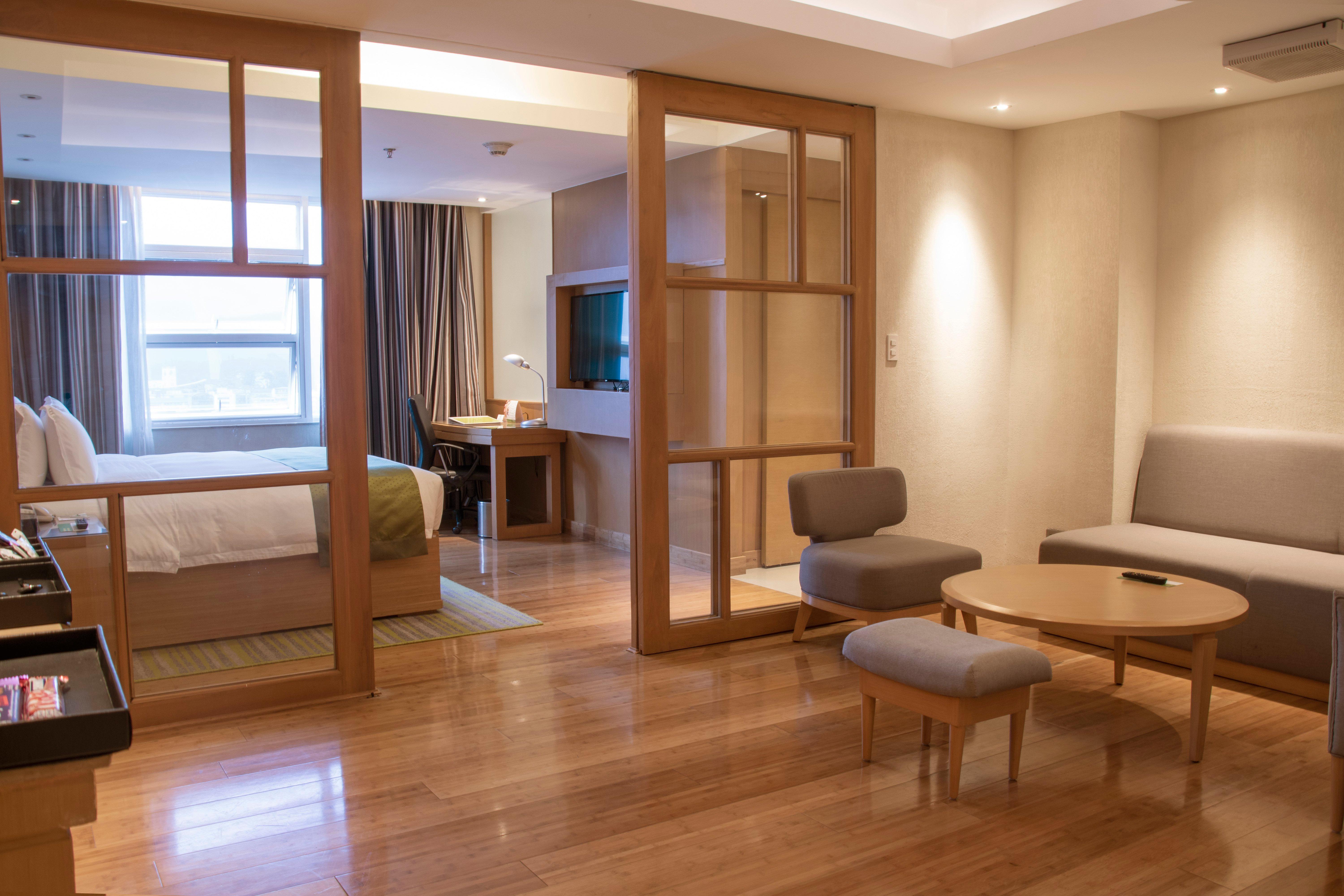 Holiday Inn Baguio City Centre, An Ihg Hotel Ngoại thất bức ảnh