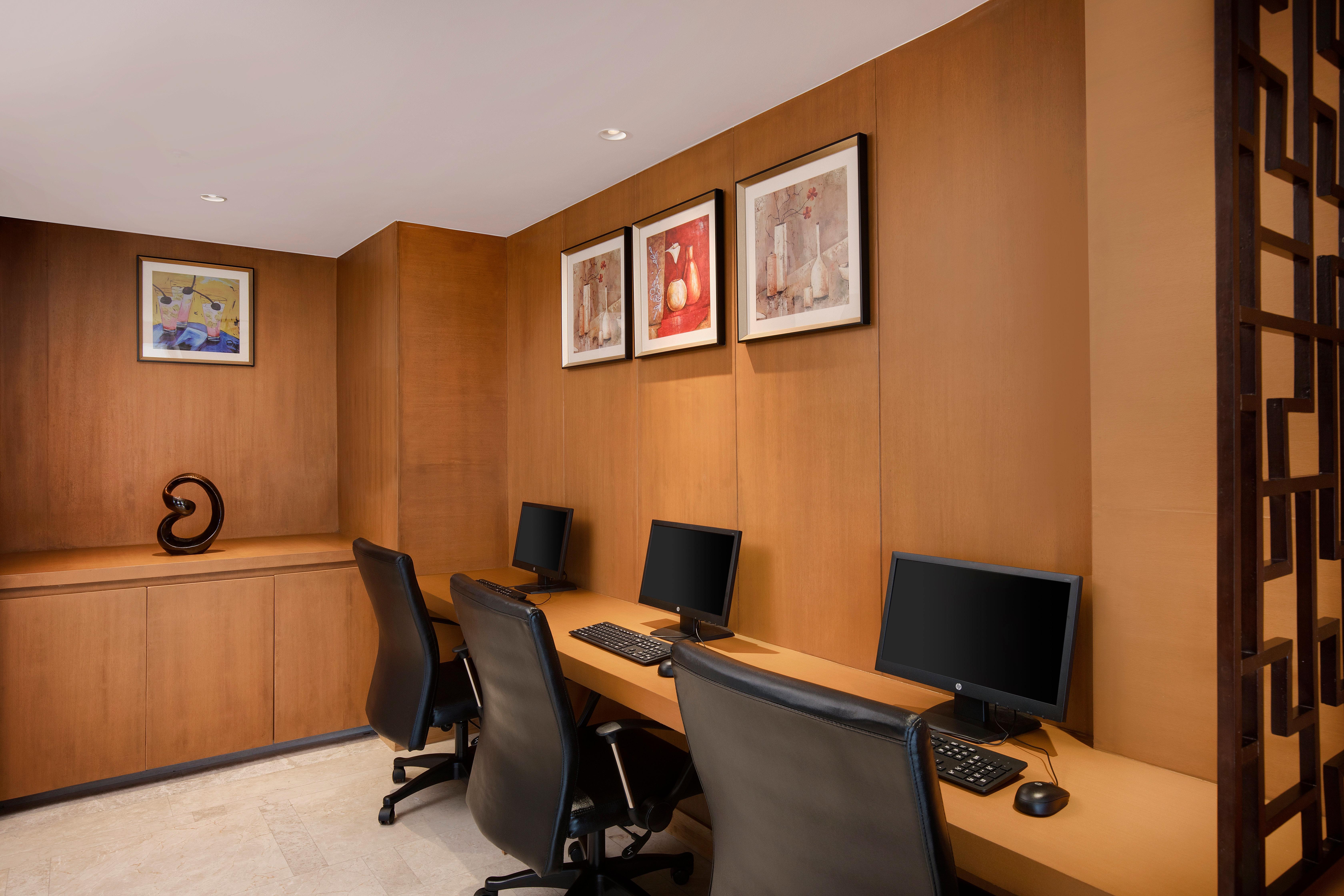 Holiday Inn Baguio City Centre, An Ihg Hotel Ngoại thất bức ảnh